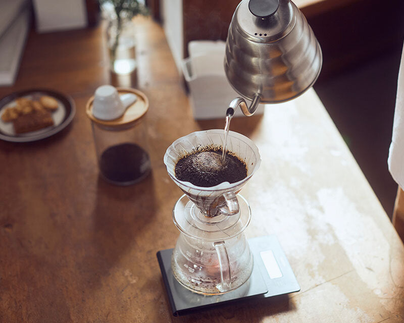 دريبر V60 بلاستيك 02 — أبيض